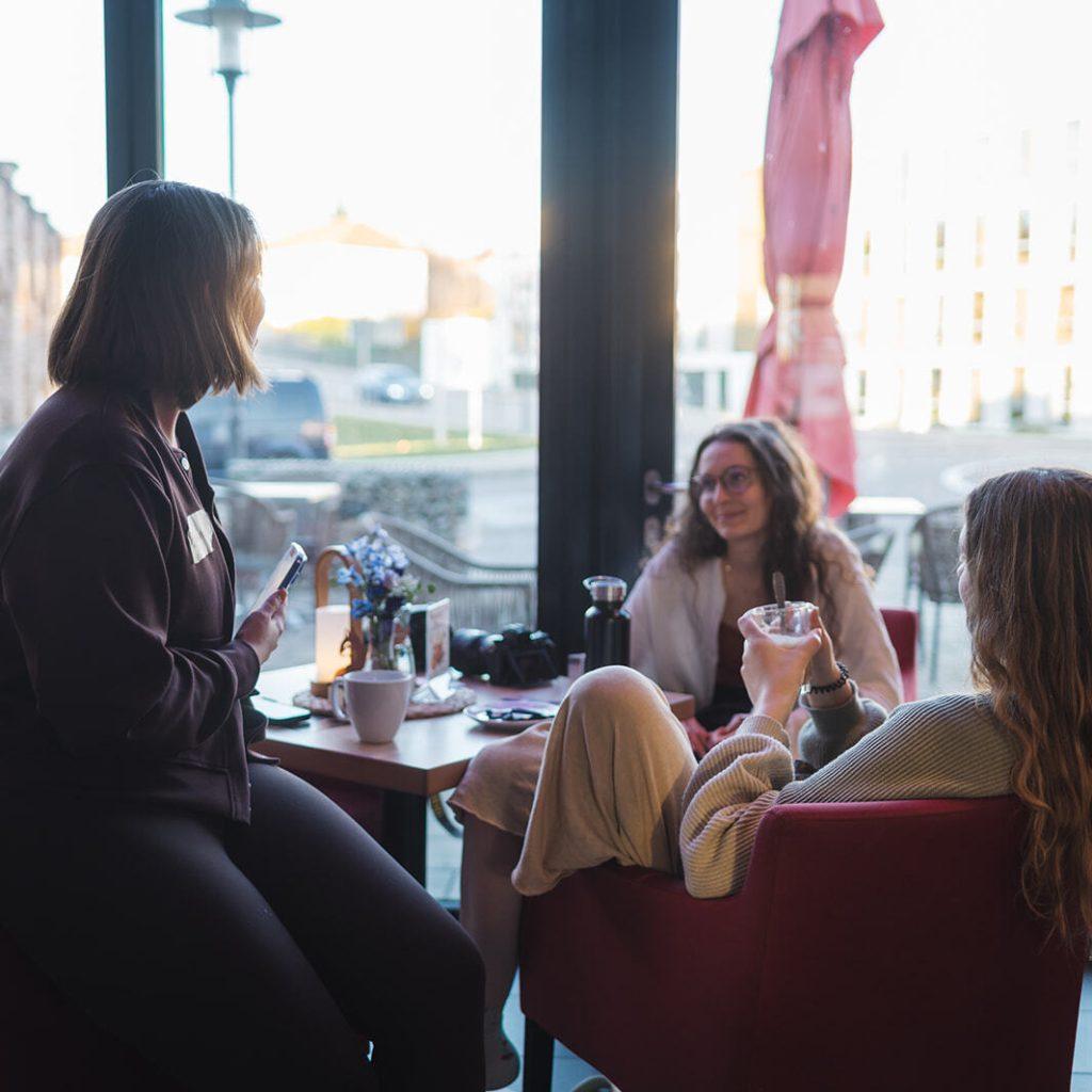 Karma Klub Yoga Festival Saarbrücken Beisammensein